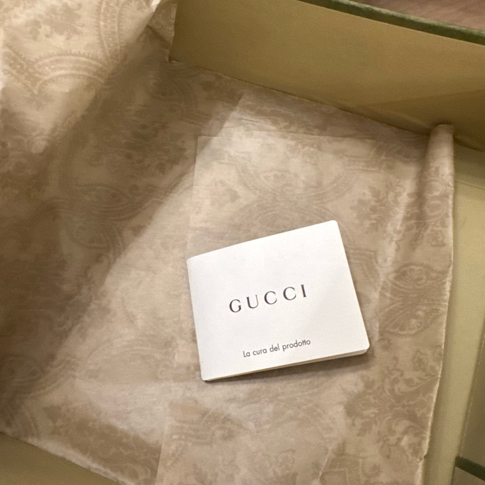 Gucci Black Belt with Gold GG Buckle- fits a size 26/27 waist - Picture 6 of 13